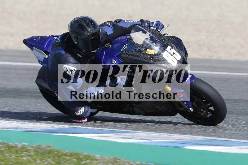 /Archiv-2025/02 28.-31.01.2025 Moto Center Thun Jerez/rot-red/85